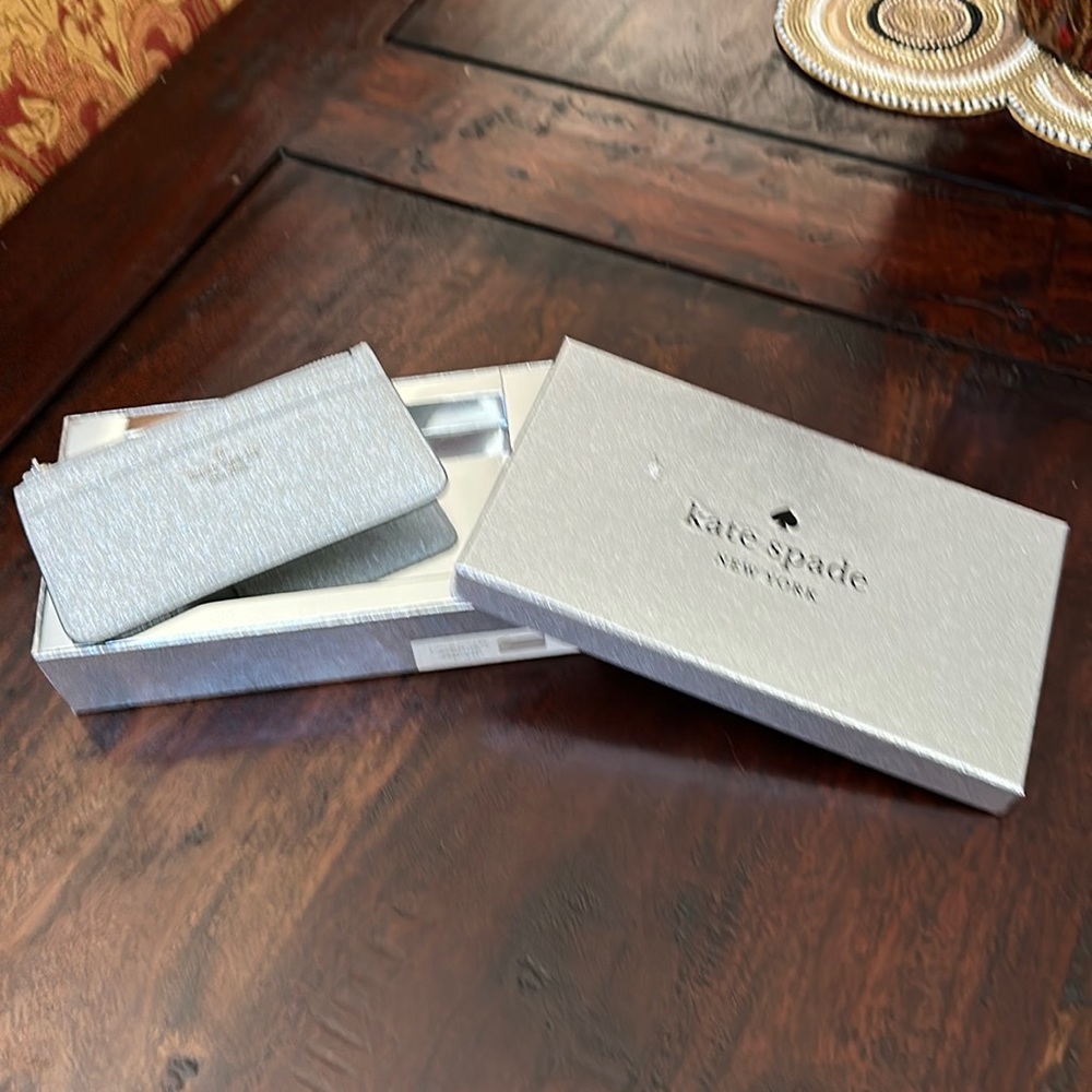 Nib Kate spade silver glitter wallet
